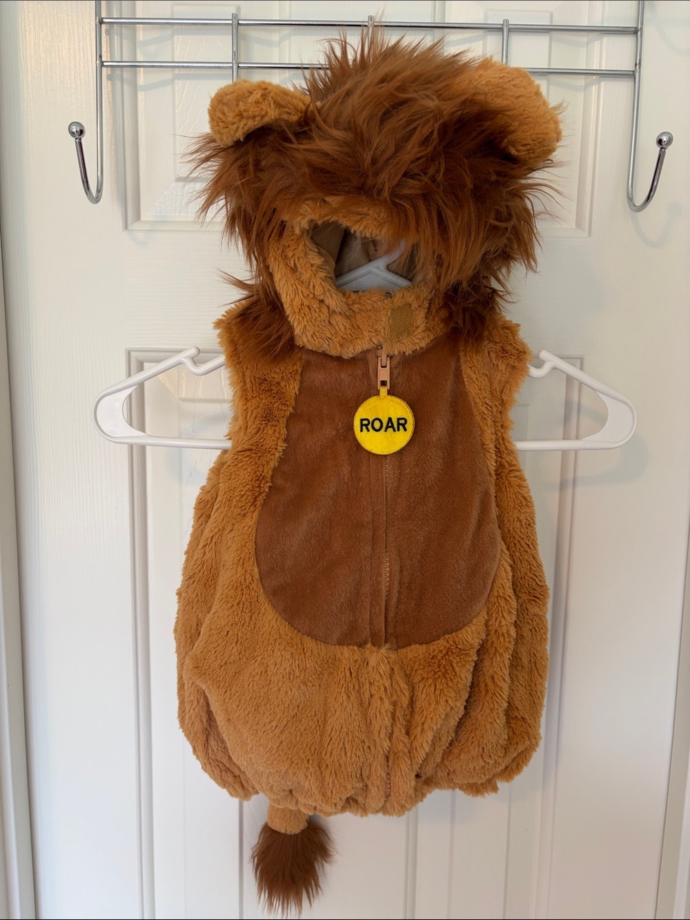 EUC 6-9m LION!! plush and “stuffed”! Lion Costume Vest with Hood - Brown